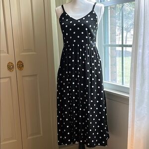Old Navy Black and White Sleeveless Sundress